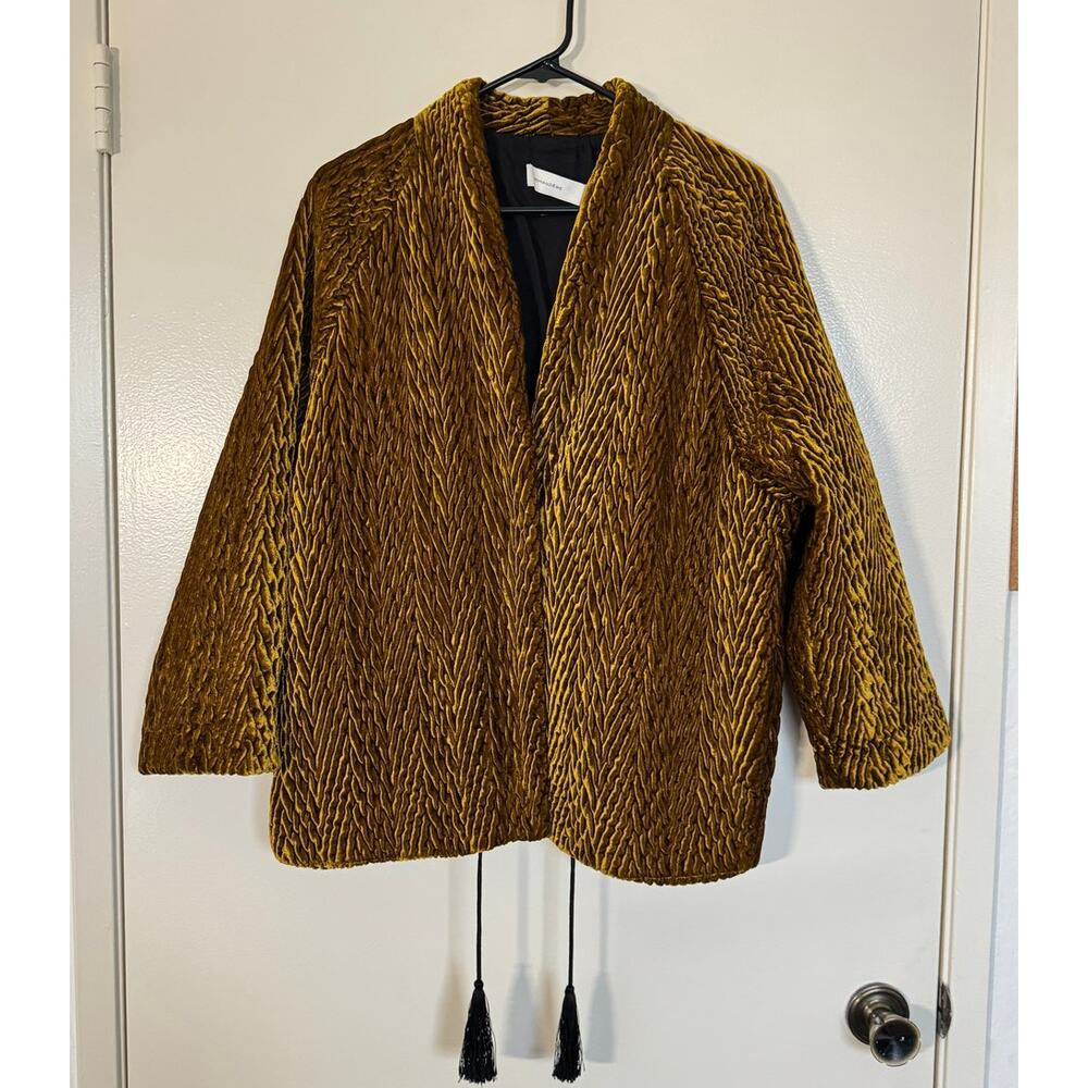 NWOT Pomandere Women's Gold Velvet Jacket Coat Size 6